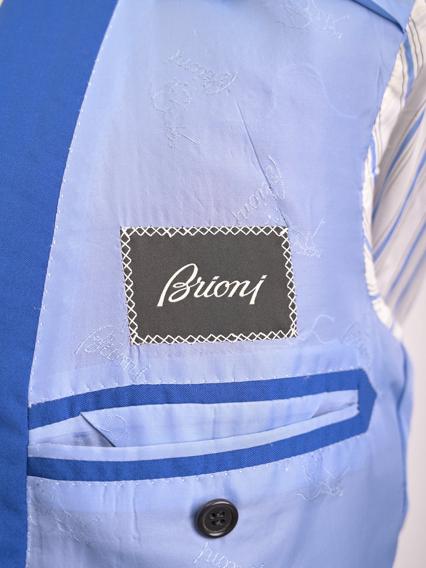 excellent brioni blue wool suit size l for men