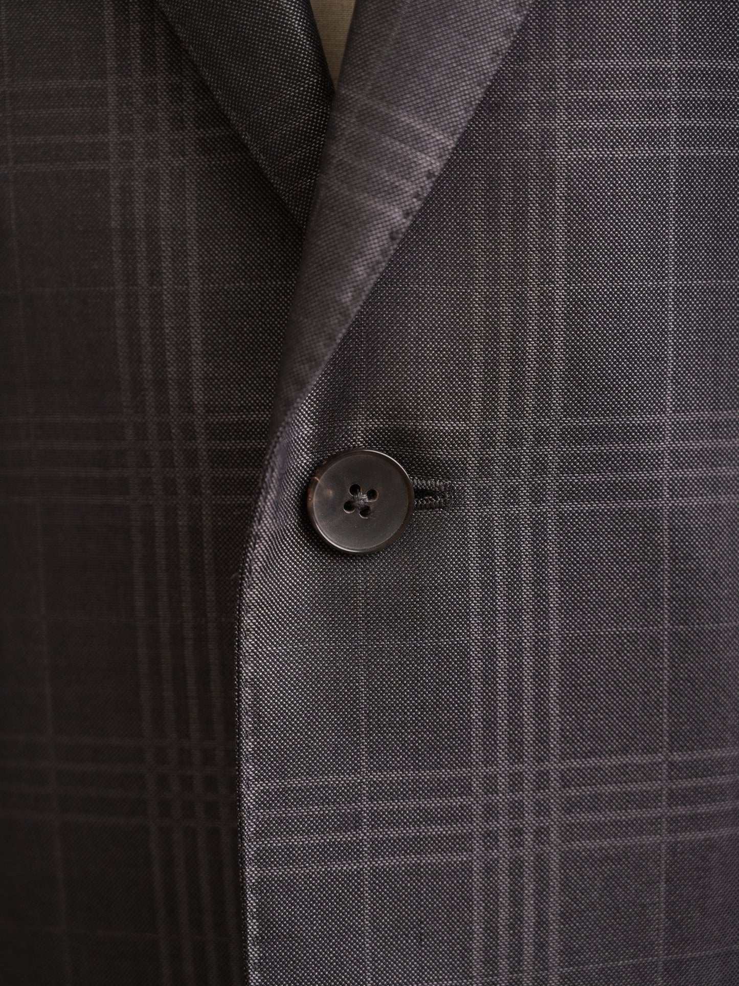 excellent gucci gray wool men's plaid suit size l