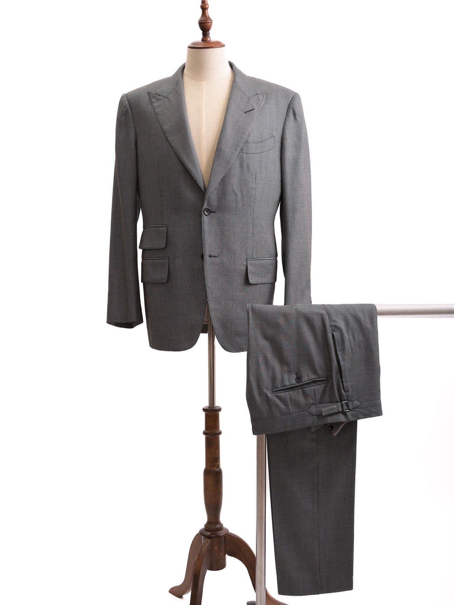 excellent tom ford gray silk suit jacket trousers men's size l