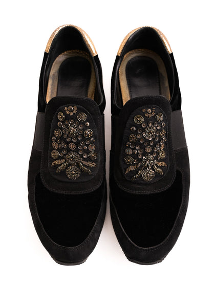 Excellent Car Shoe Women’s Black Leather Slip-Ons Size 40 with Embellishments