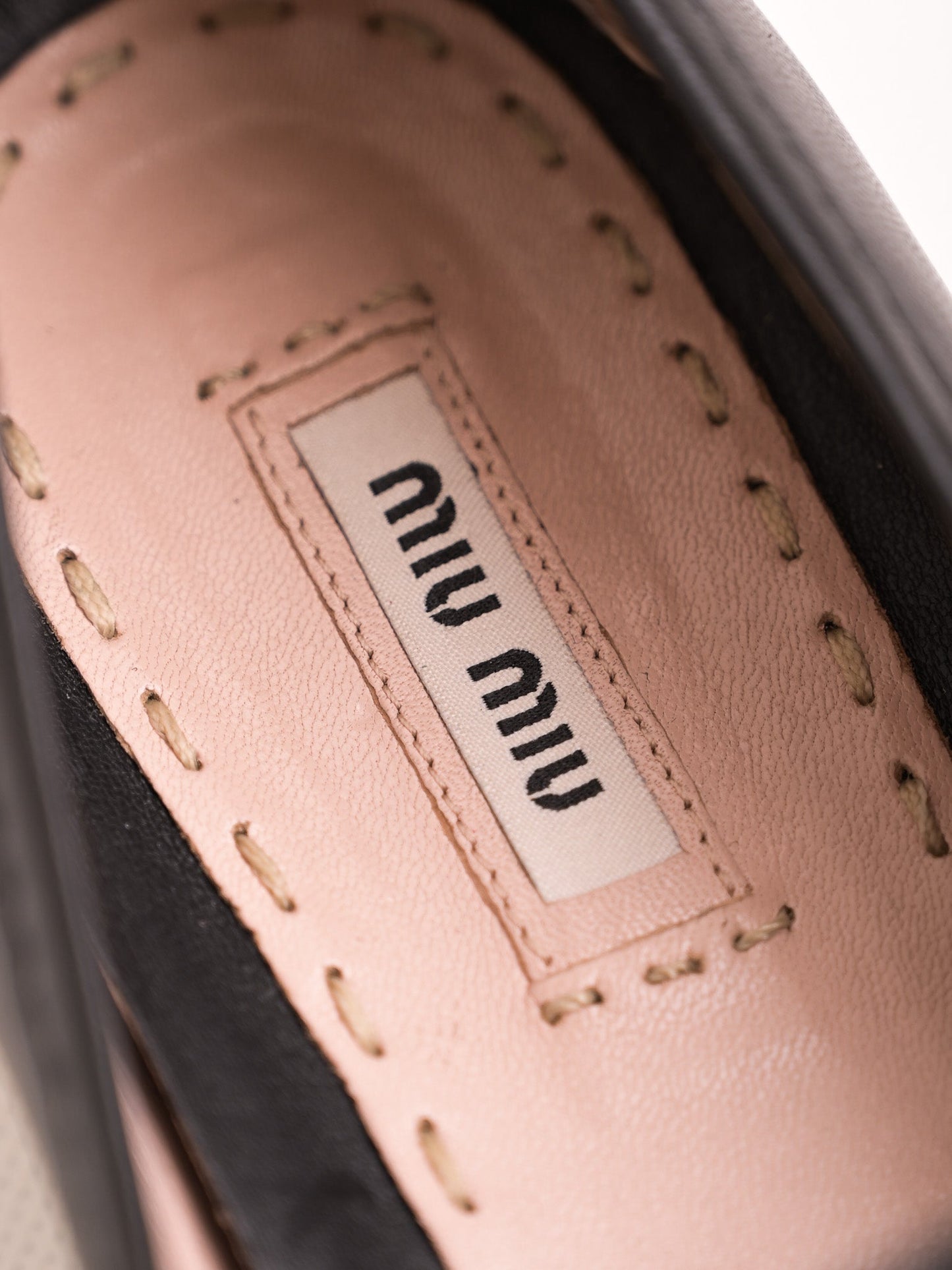 excellent miu miu black leather slip-on shoes size 40 with metallic toe cap