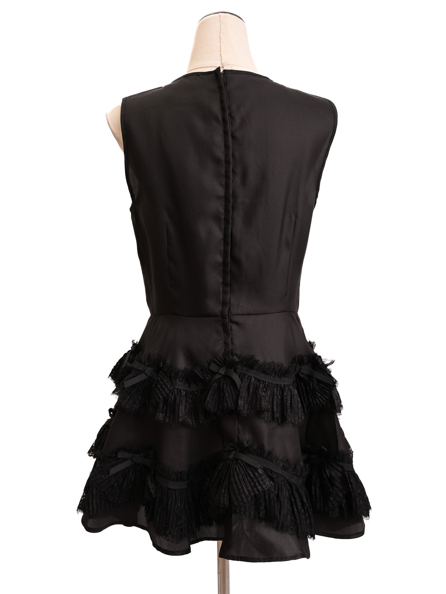 excellent red valentino black sleeveless dress with fringe detail