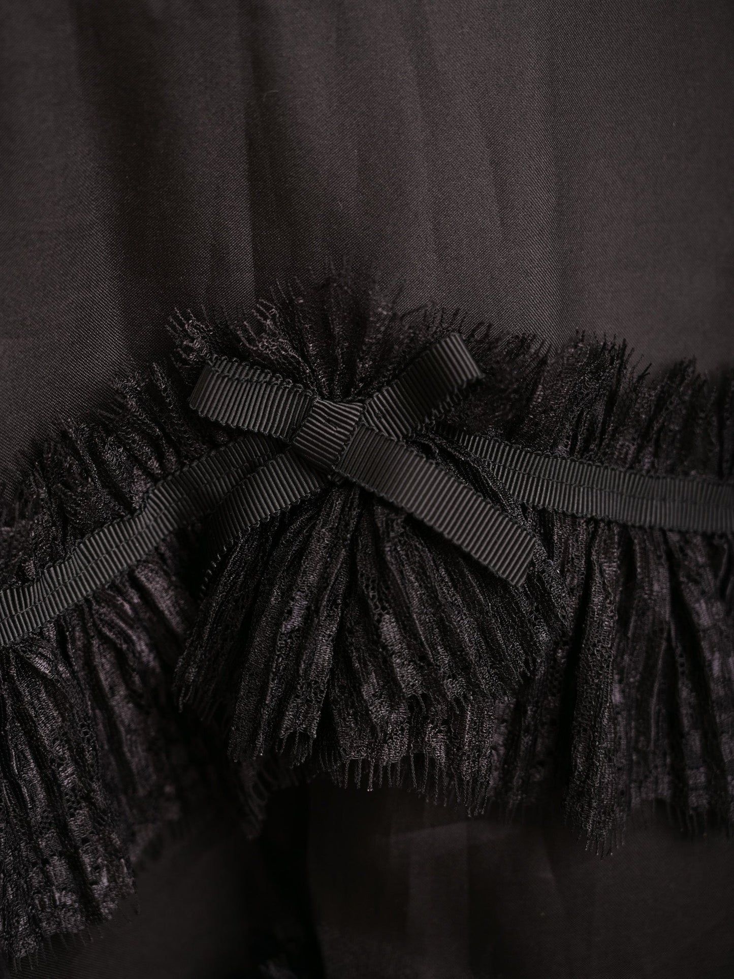 excellent red valentino black sleeveless dress with fringe detail