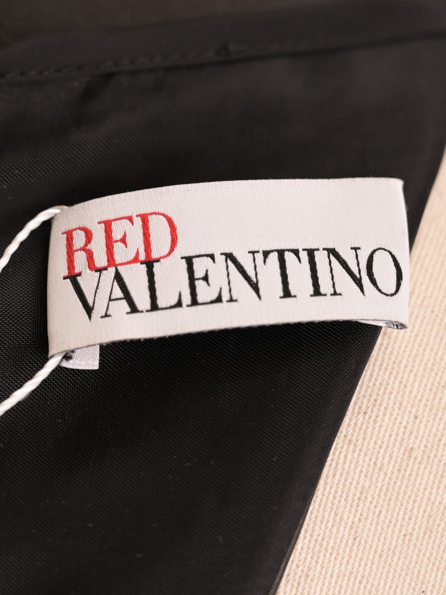 excellent red valentino black sleeveless dress with fringe detail