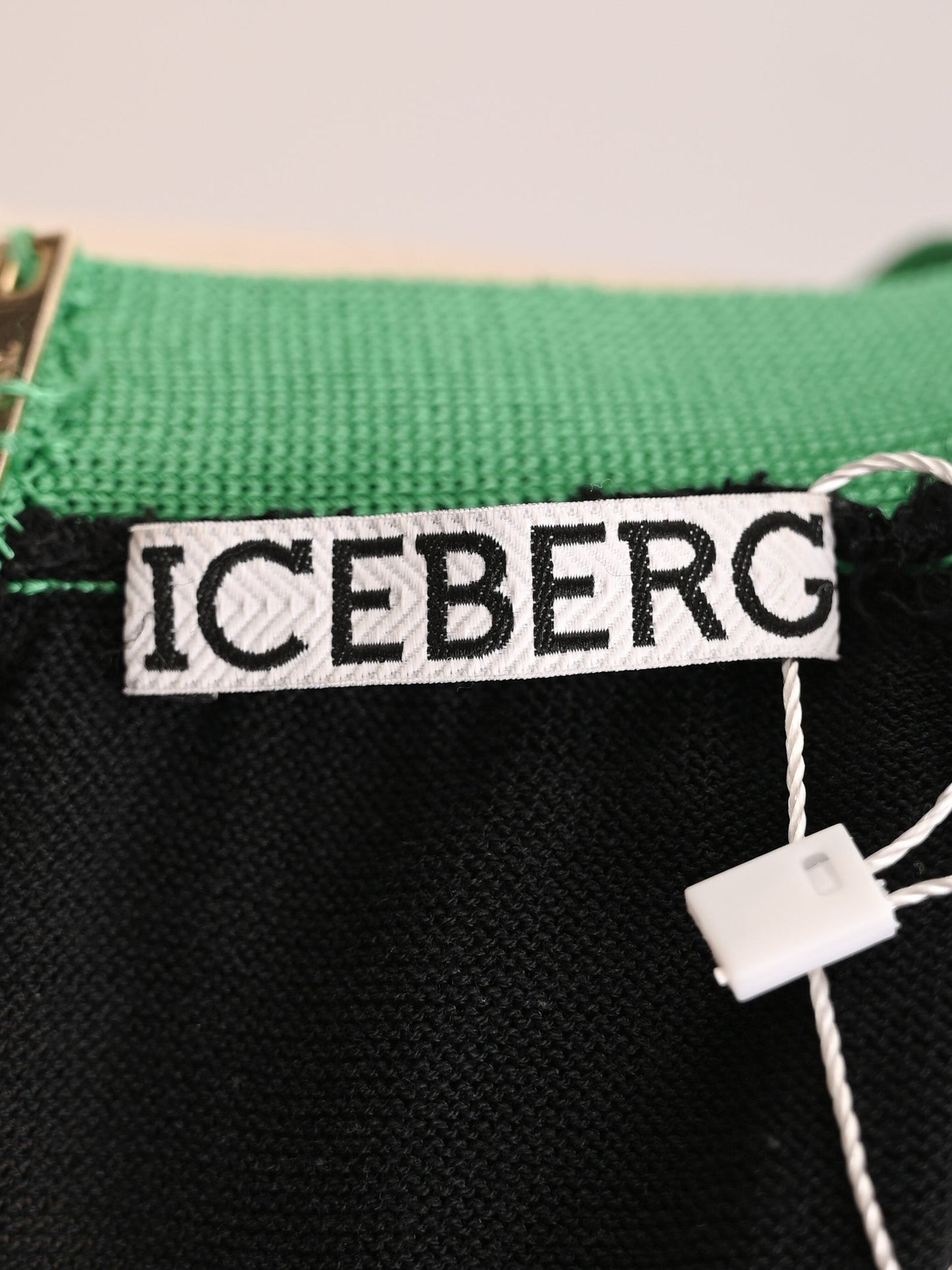 excellent iceberg black sleeveless dress size s with green accents