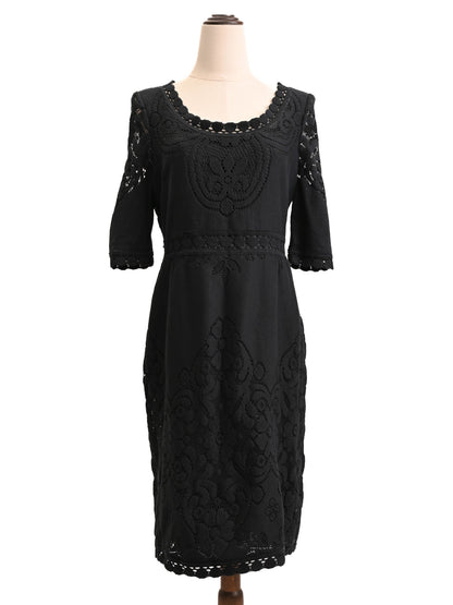 Excellent Valentino Black Lace Dress with Scoop Neckline and Sleeves