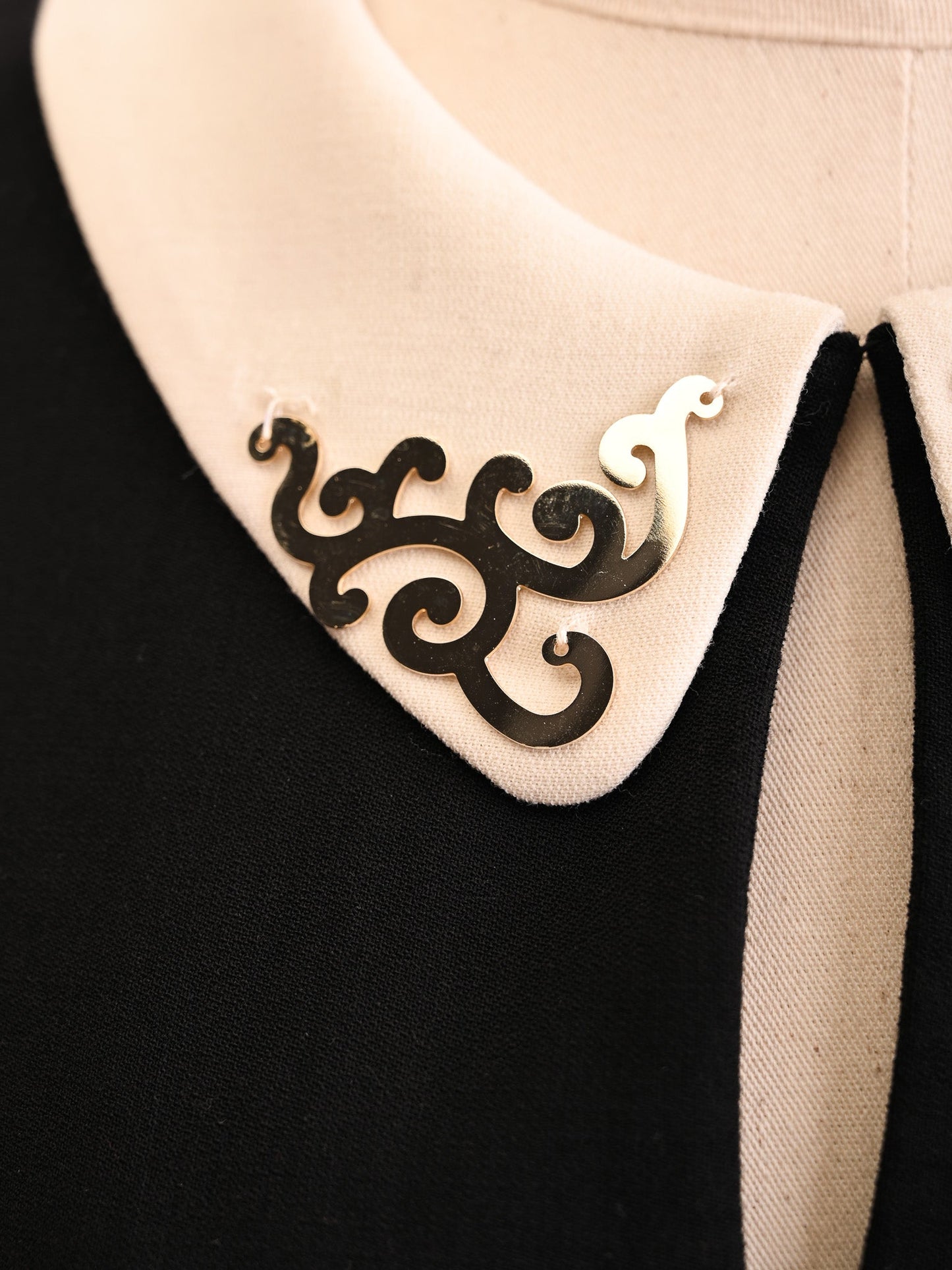 excellent escada black silk dress women's m with decorative collar