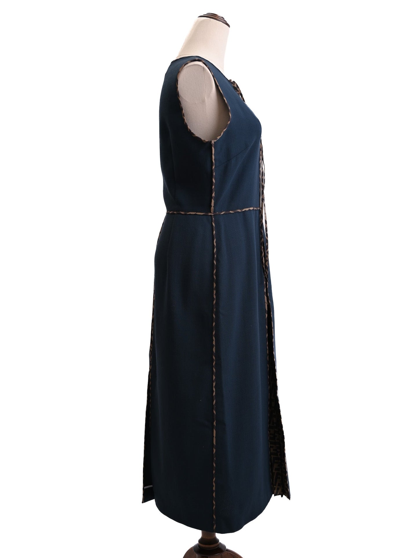 good fendi gray wool sleeveless dress with decorative trim