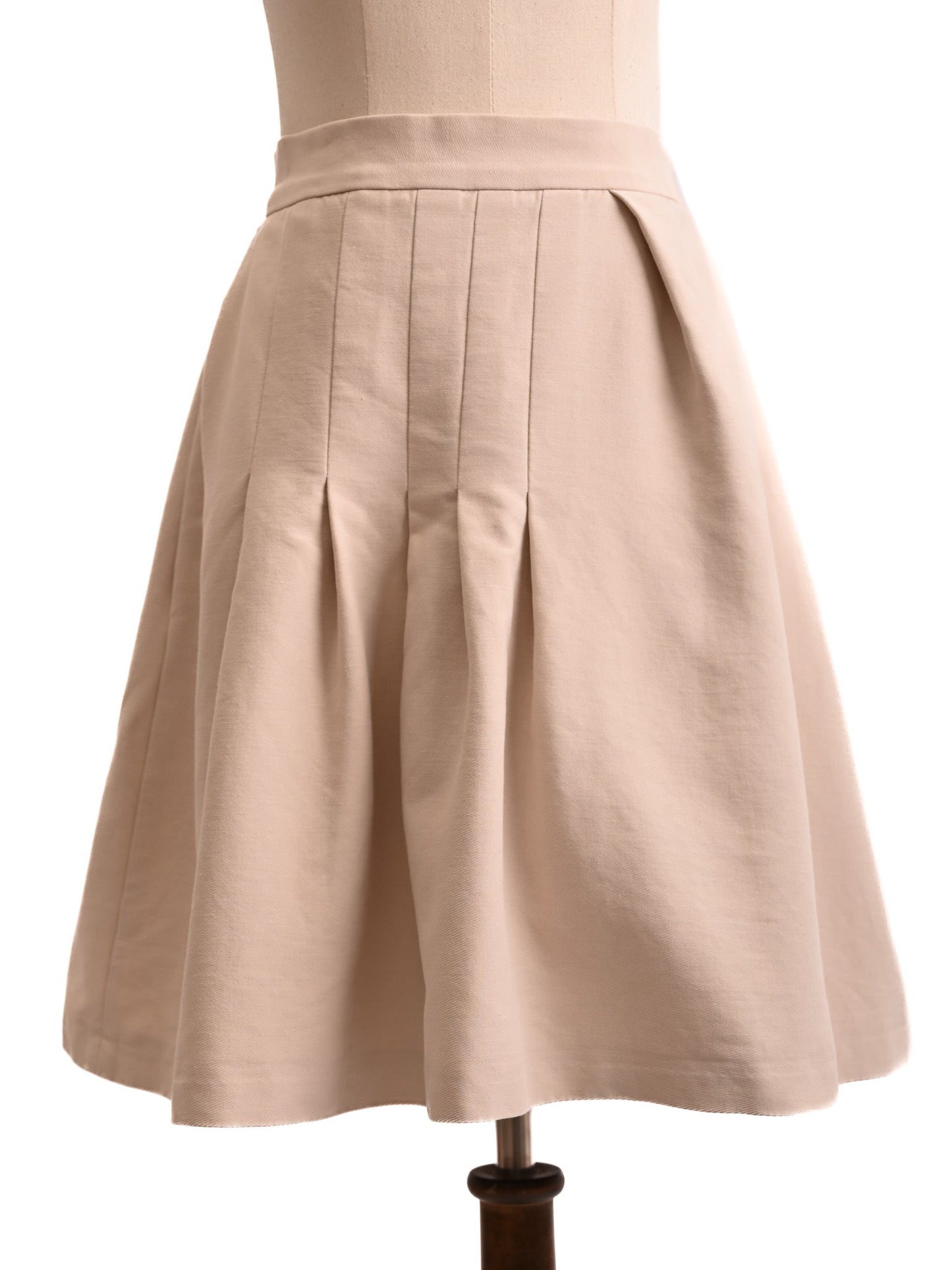 bgn first white nylon pleated skirt size s excellent condition