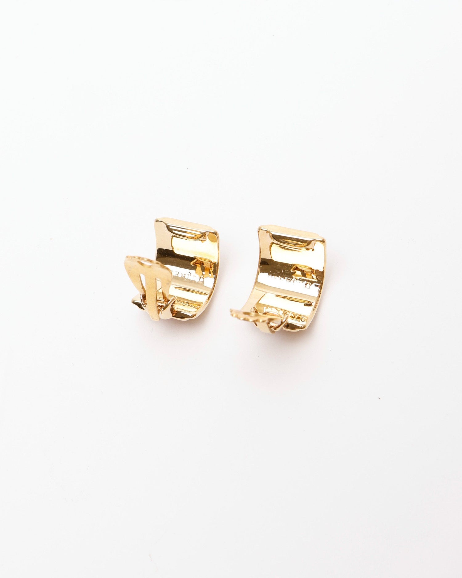 Herm�s Eenamel Clip-on Earrings