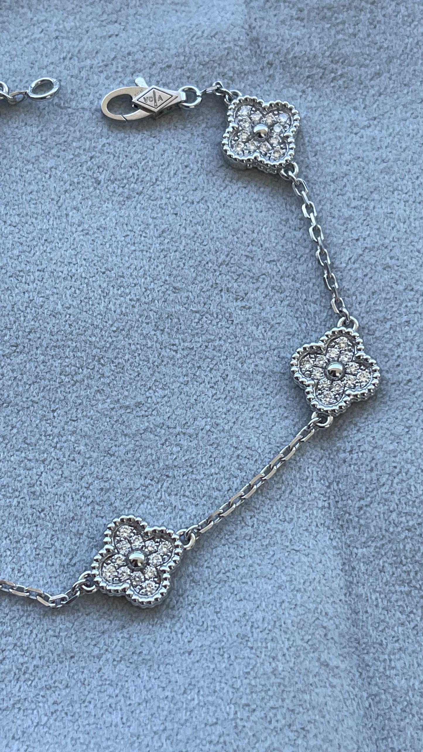van cleef & arpels sweet alhambra diamond pave 6 motifs white gold bracelet