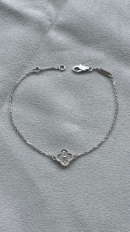 Van Cleef & Arpels Sweet Alhambra Diamond Pave 1 Motif White Gold Bracelet