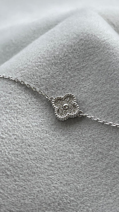 Van Cleef & Arpels Sweet Alhambra Diamond Pave 1 Motif White Gold Bracelet