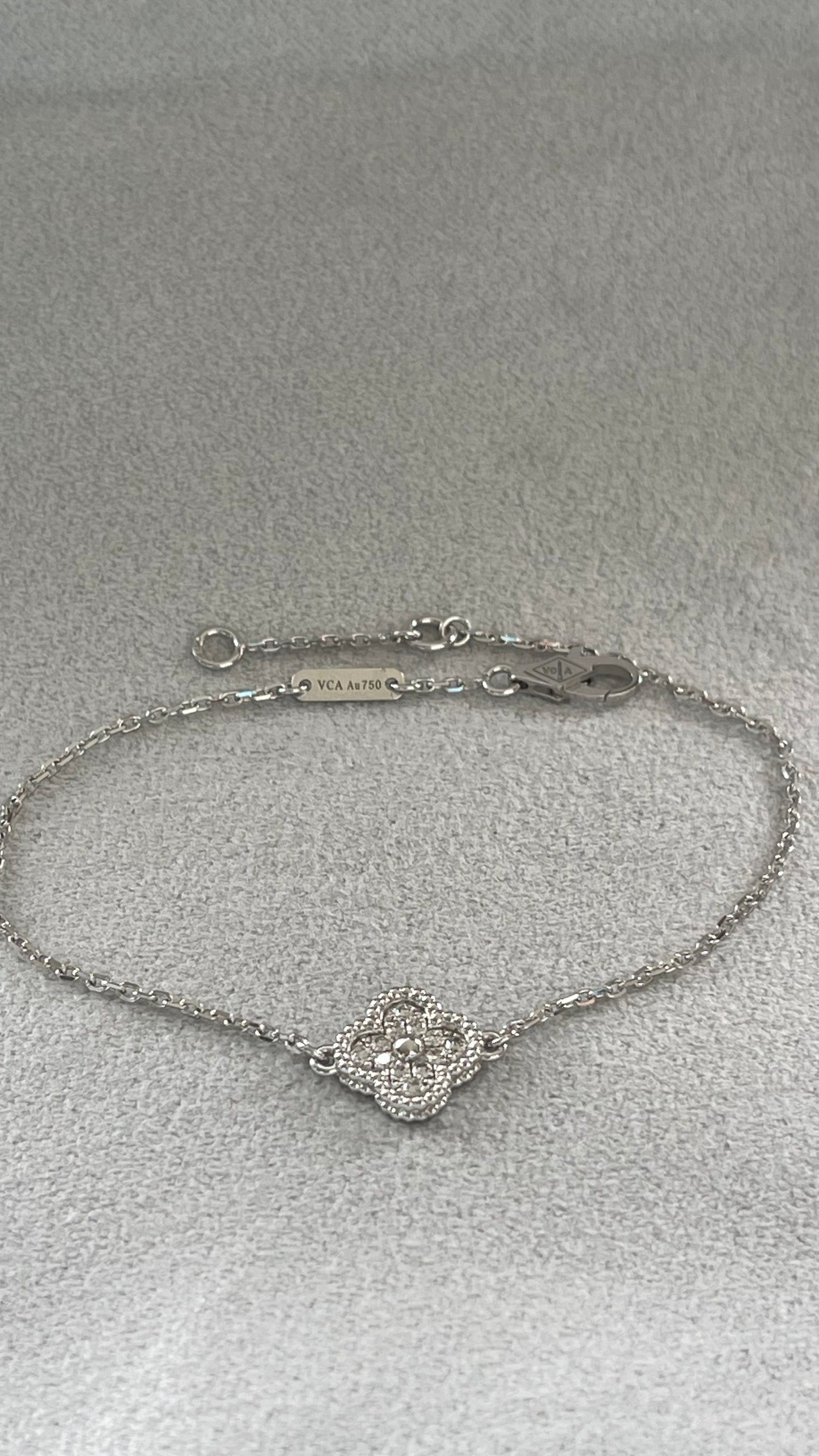 van cleef & arpels sweet alhambra diamond pave 1 motif white gold bracelet