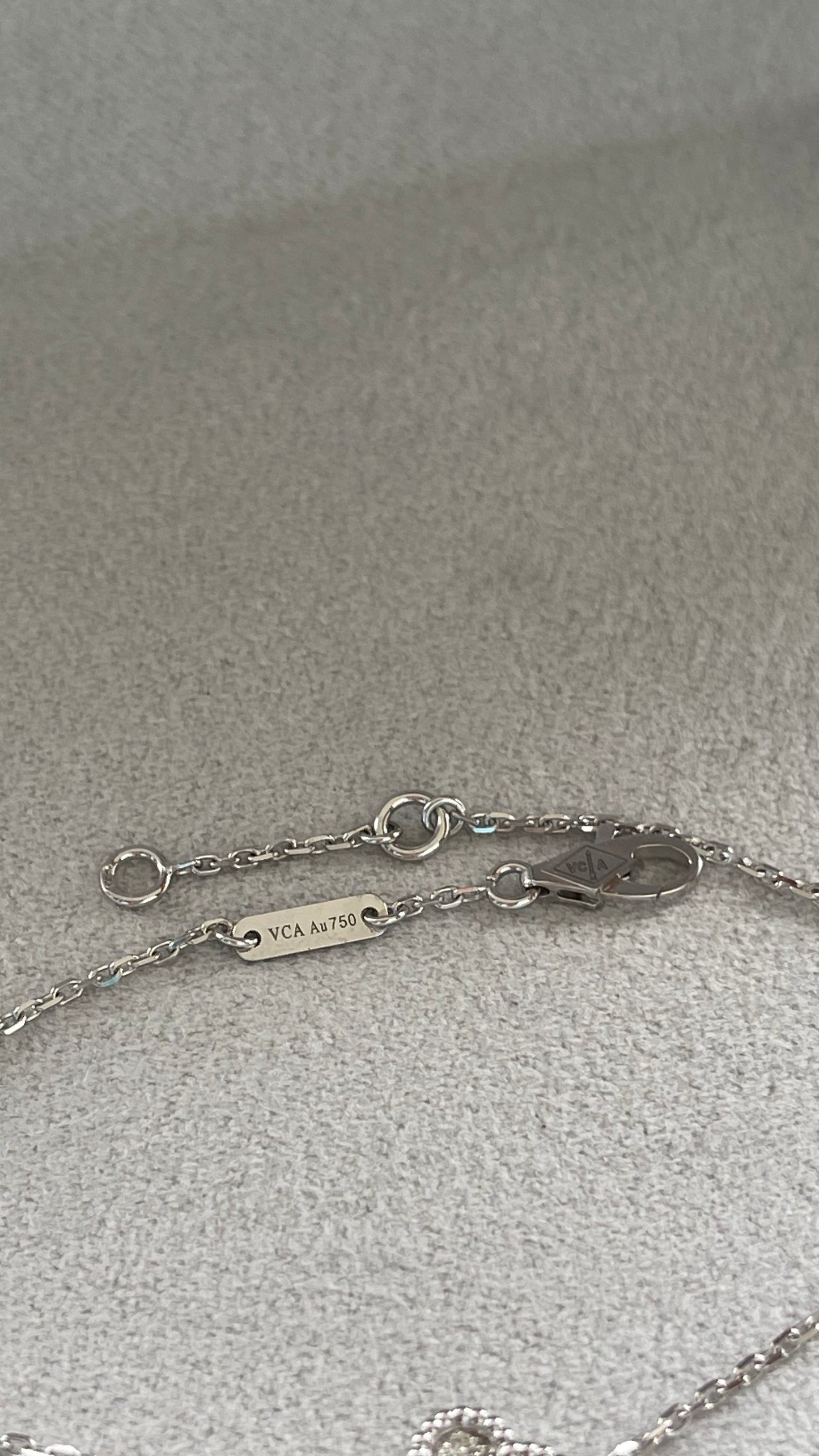 van cleef & arpels sweet alhambra diamond pave 1 motif white gold bracelet