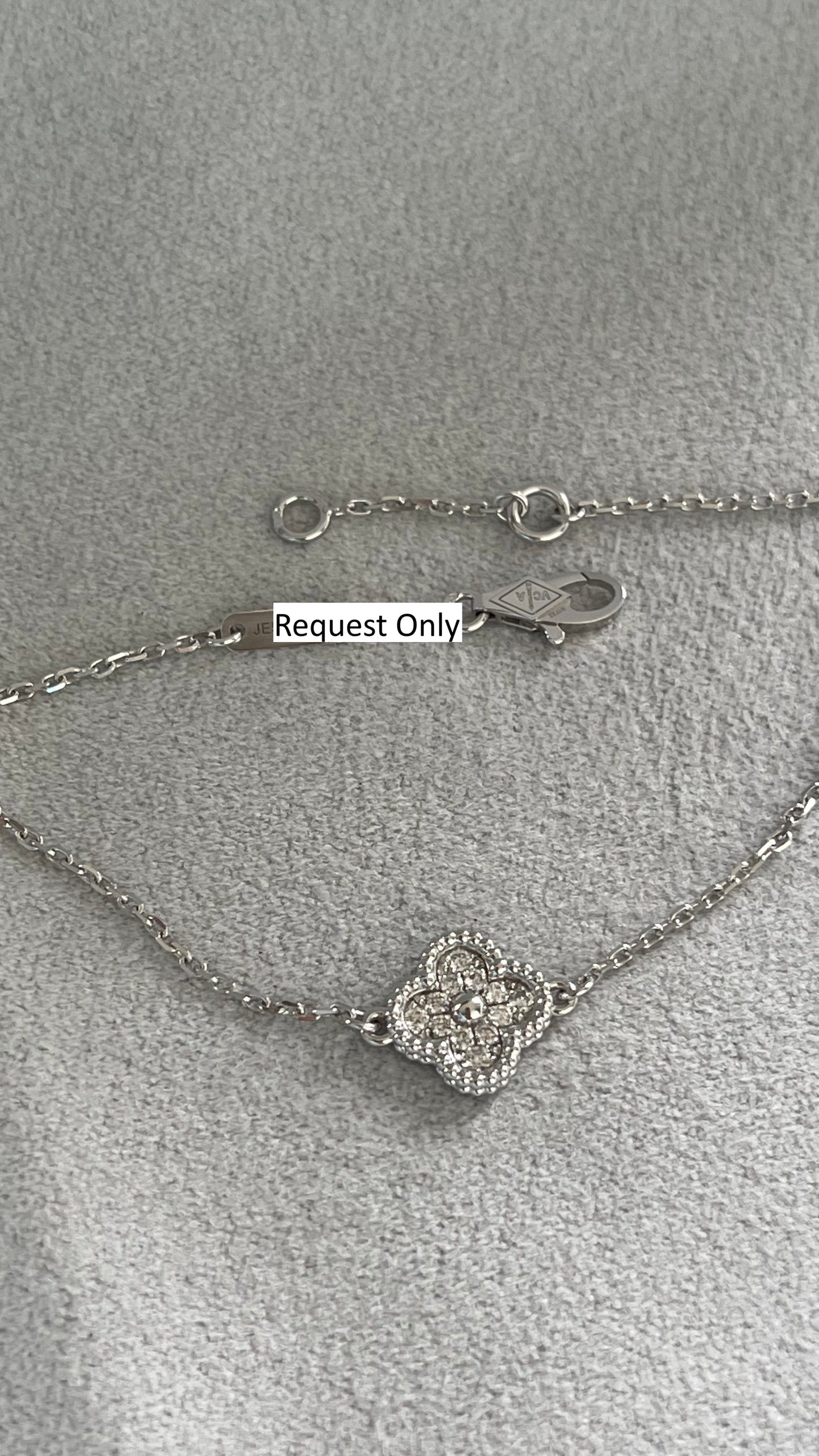 van cleef & arpels sweet alhambra diamond pave 1 motif white gold bracelet