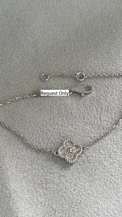 Van Cleef & Arpels Sweet Alhambra Diamond Pave 1 Motif White Gold Bracelet