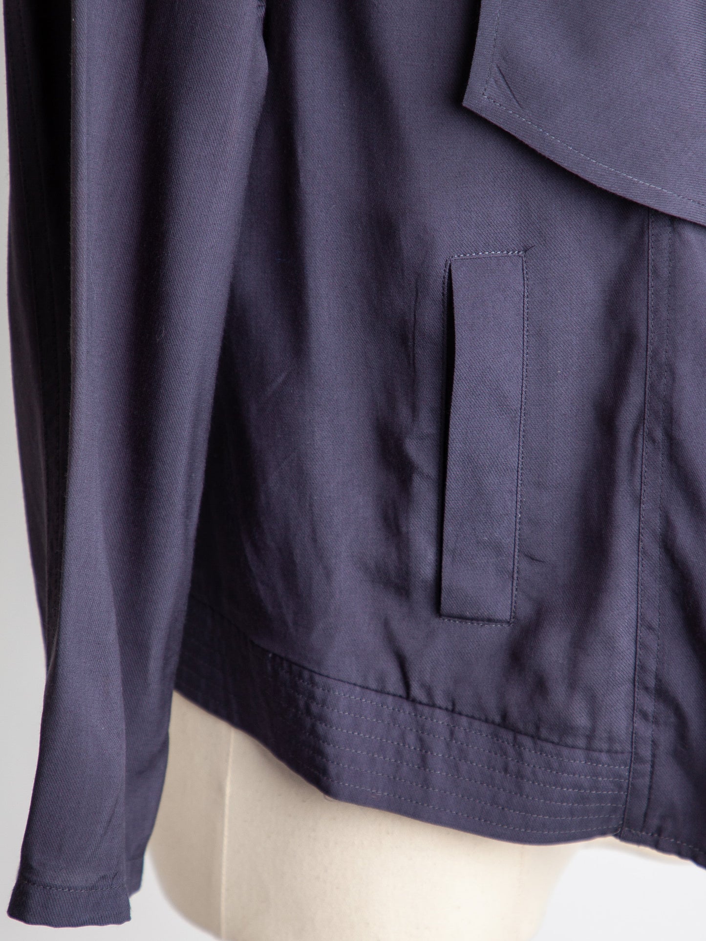 good dkny women's blue viscose jacket xs with waterfall collar