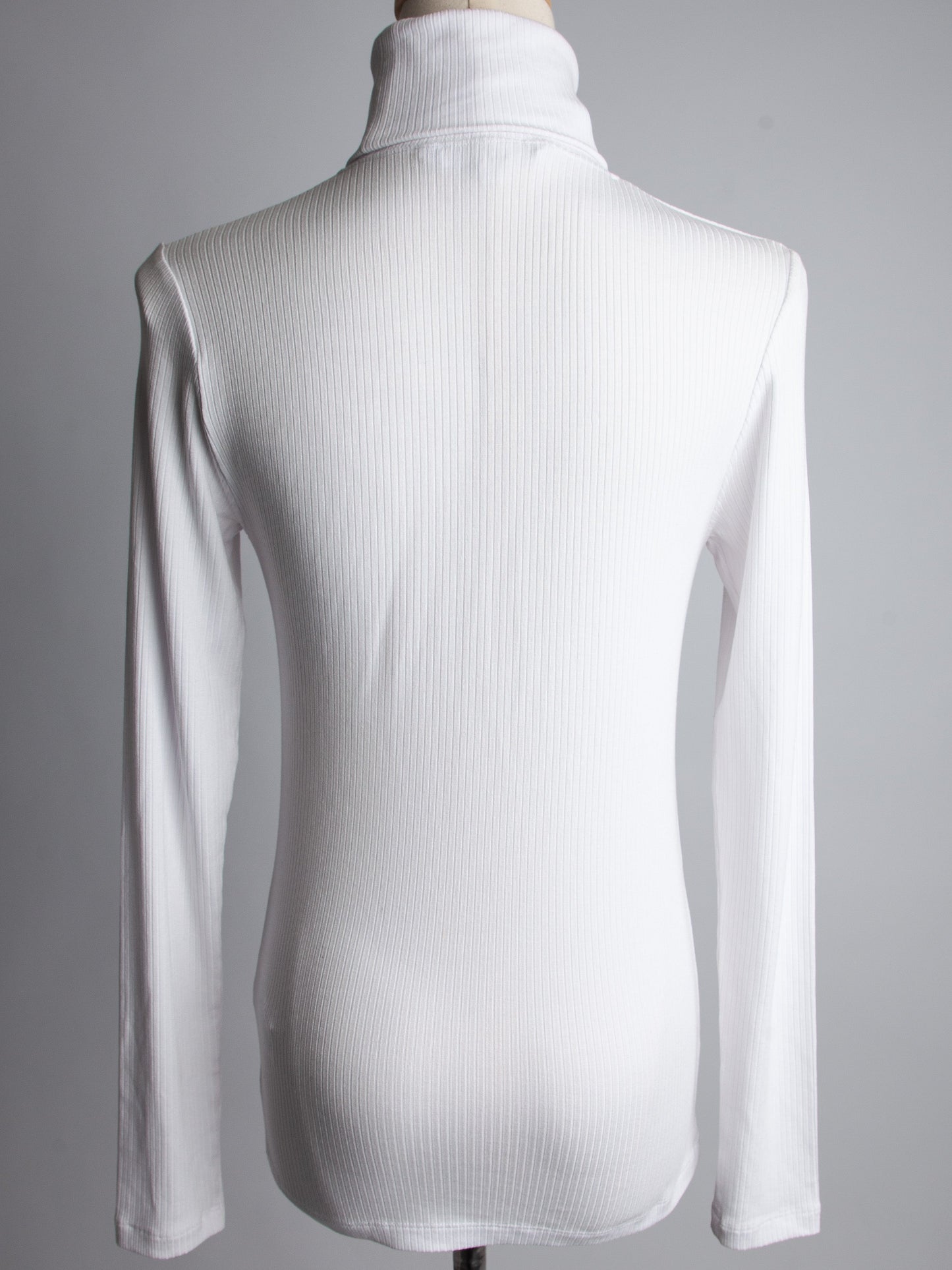 good calvin klein white ribbed turtleneck top size s women