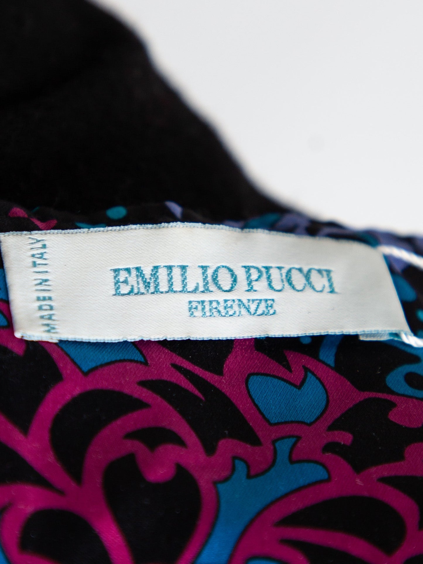 good emilio pucci black cashmere dress size l with belt