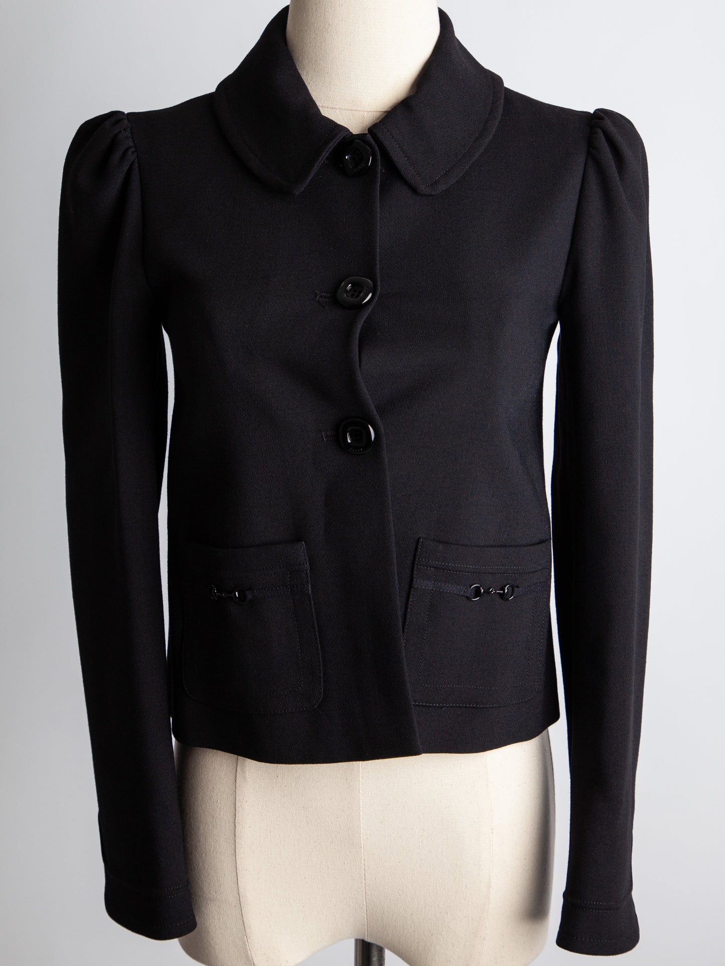 gucci black kids suit polyester size 12 good condition