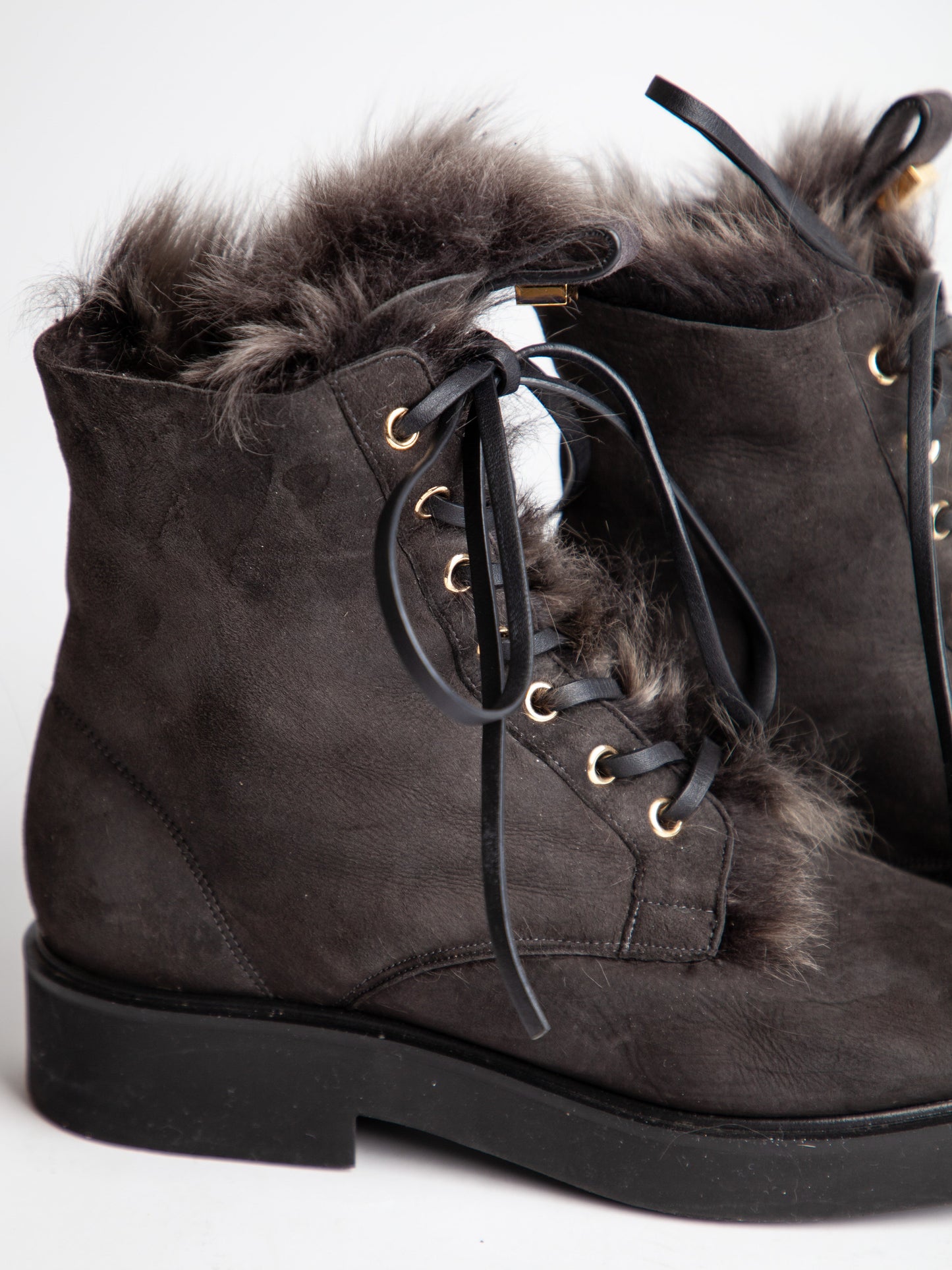 good stuart weitzman black genuine suede lace-up boots size 39