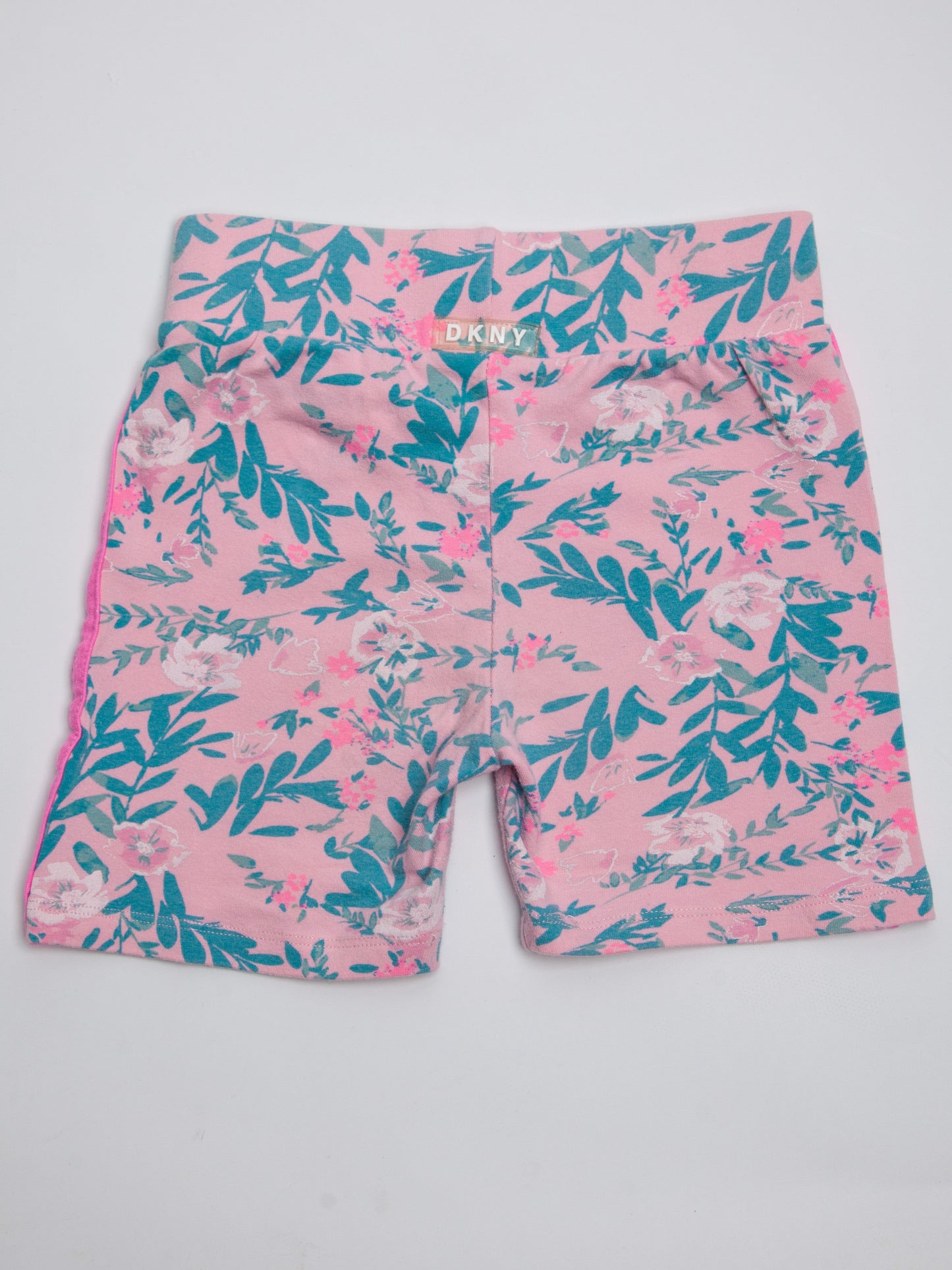 good dkny pink floral kids shorts size 5 with logo