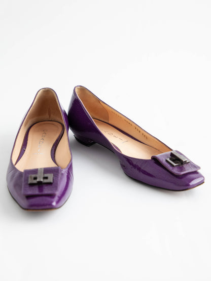 Average Casadei Purple Lacquer Flats Size 35.5 with Metal Buckle