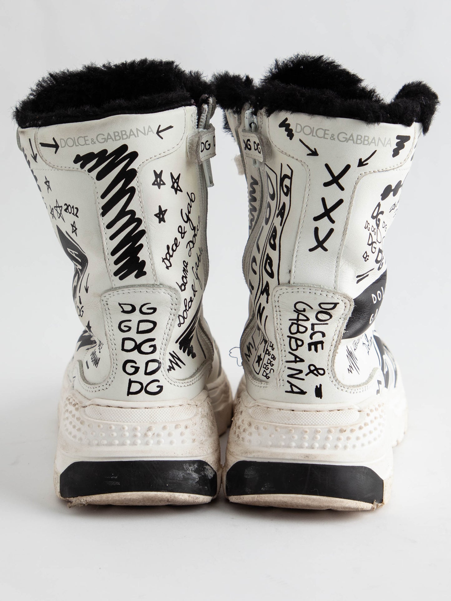 good dolce & gabbana white graffiti high-top sneakers size 34.5