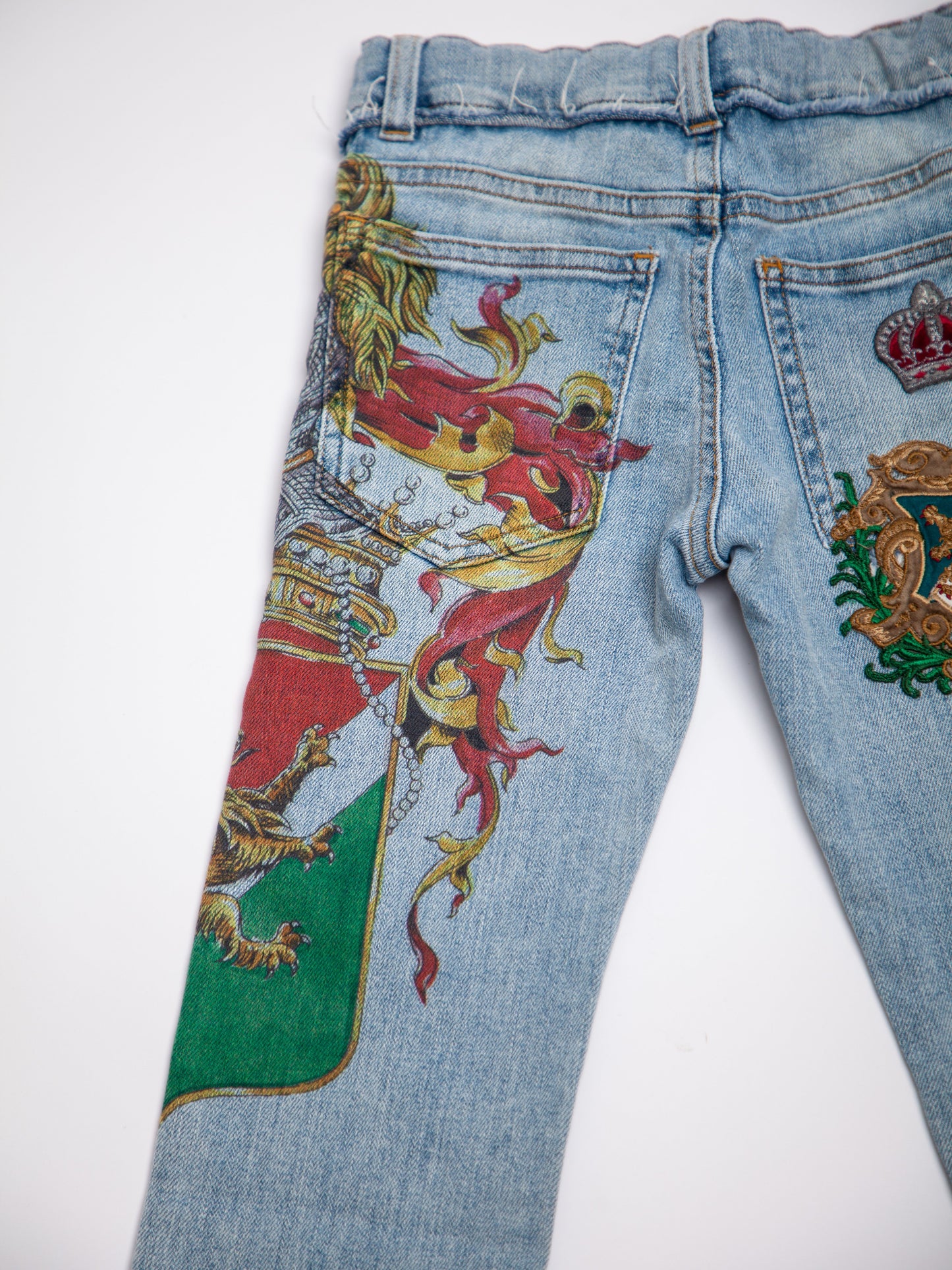 average dolce gabbana blue cotton jeans for kids size 7 with embroidery