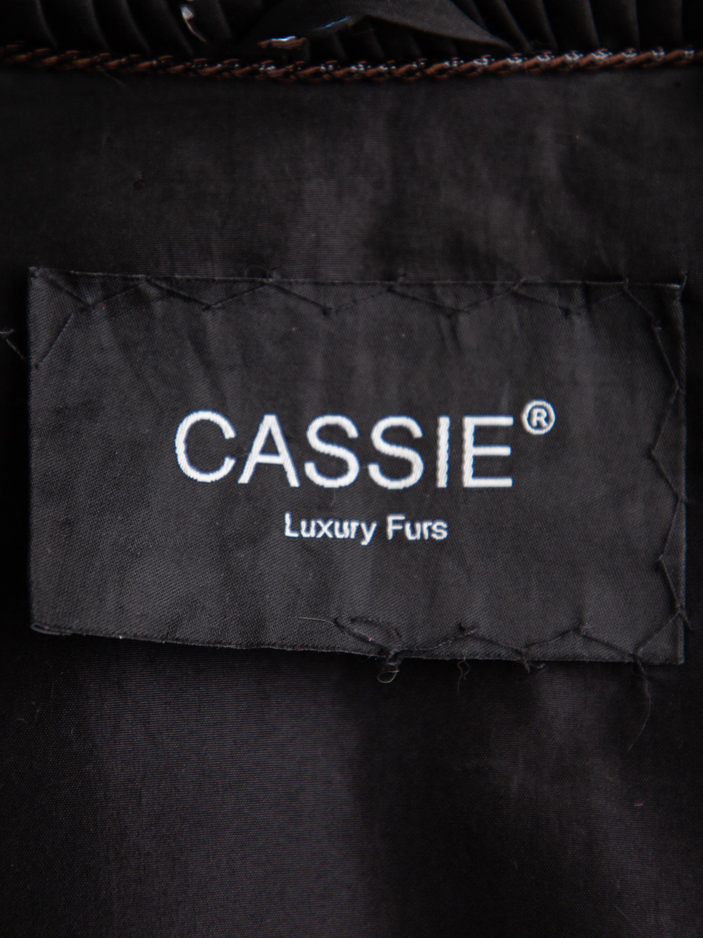 good cassie gray striped fur coat with hood and belt, size xxs