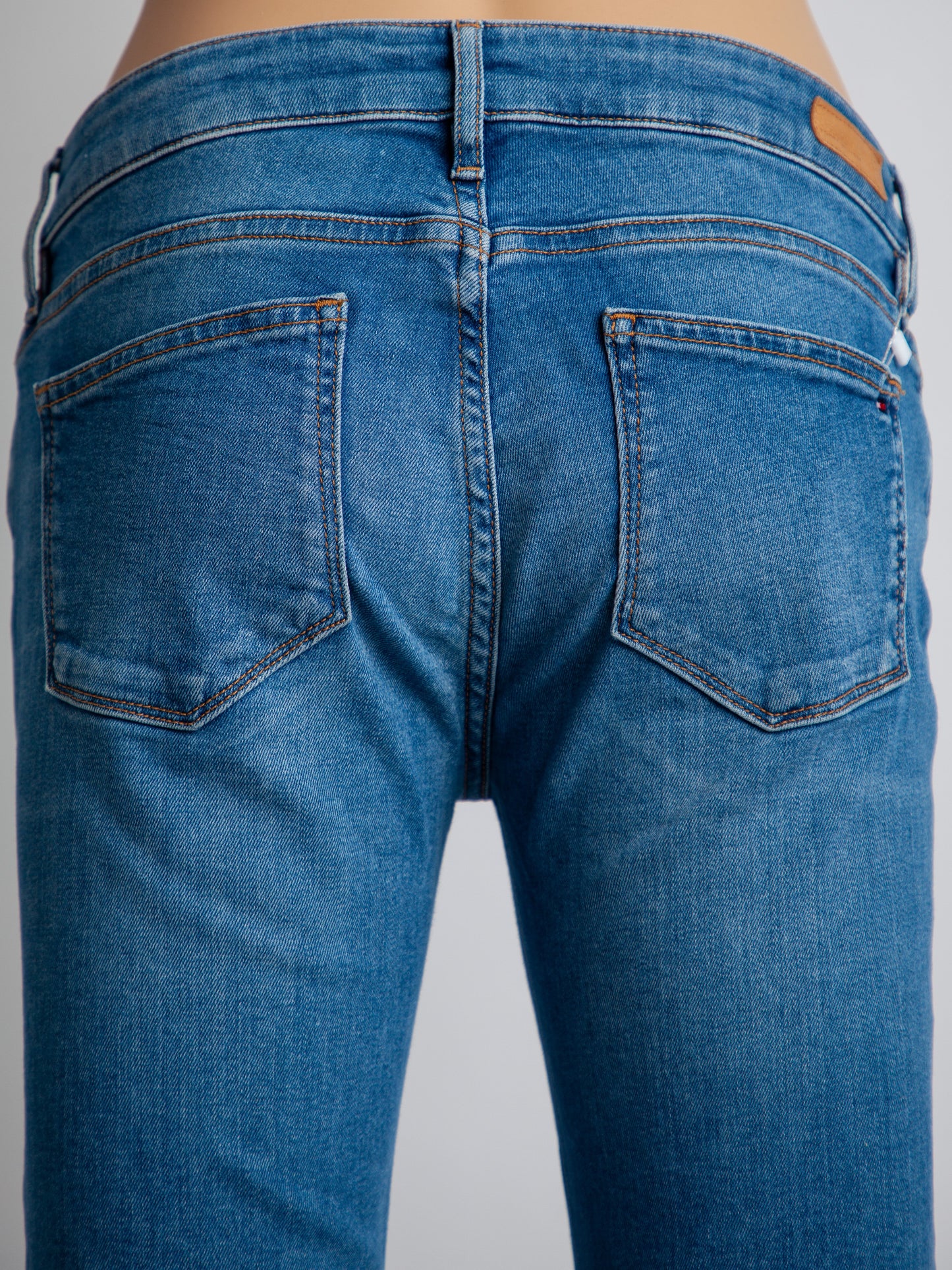 good tommy hilfiger blue cotton slim fit jeans size m for women