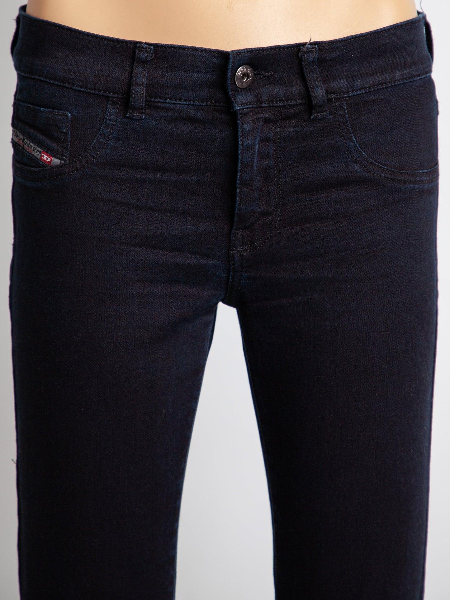 good diesel black denim skinny jeans size m for women