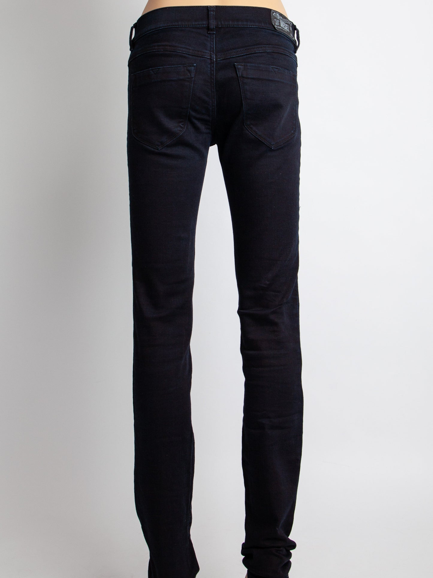 good diesel black denim skinny jeans size m for women