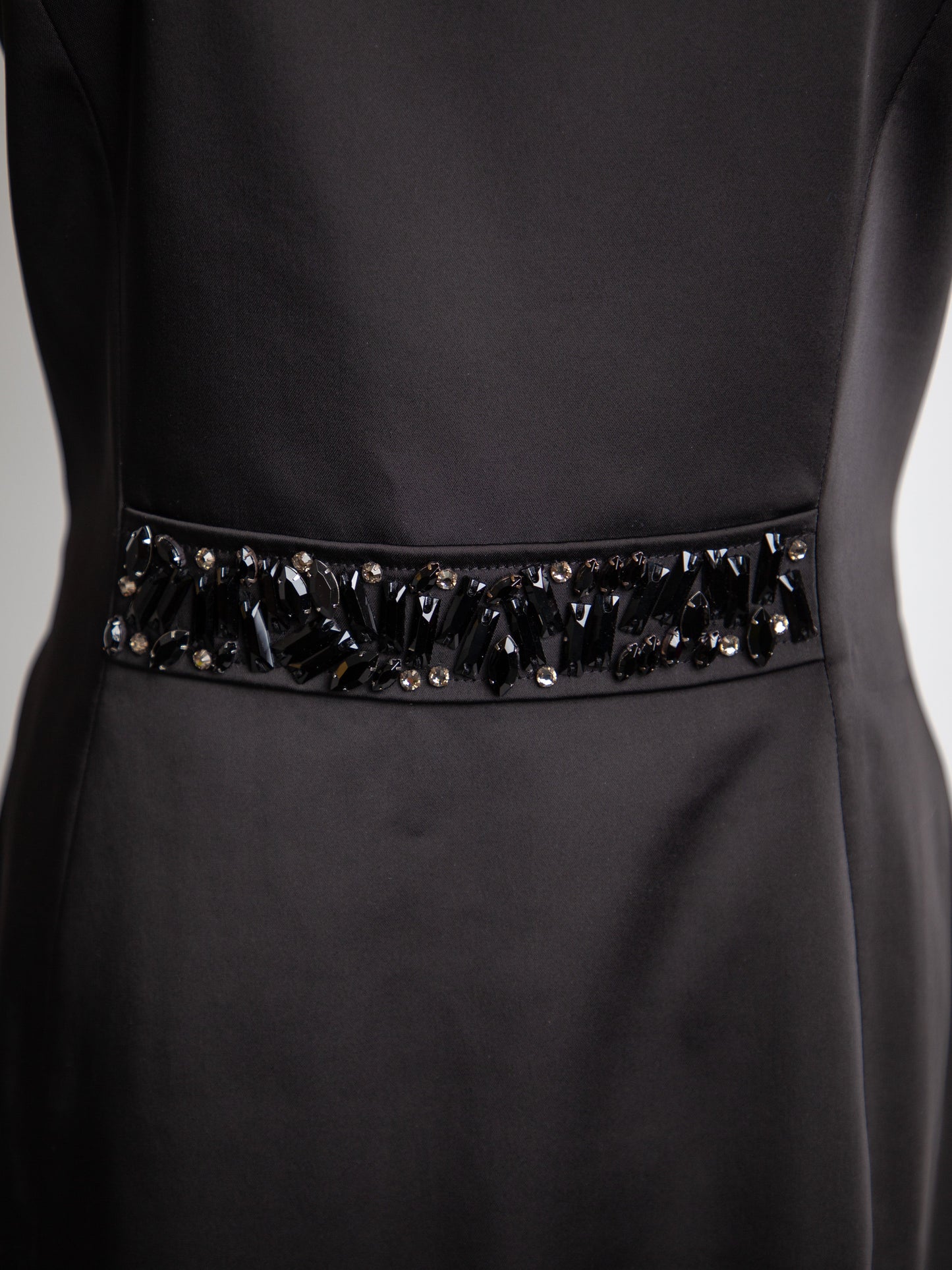 new blumarine black sleeveless dress with beaded waist