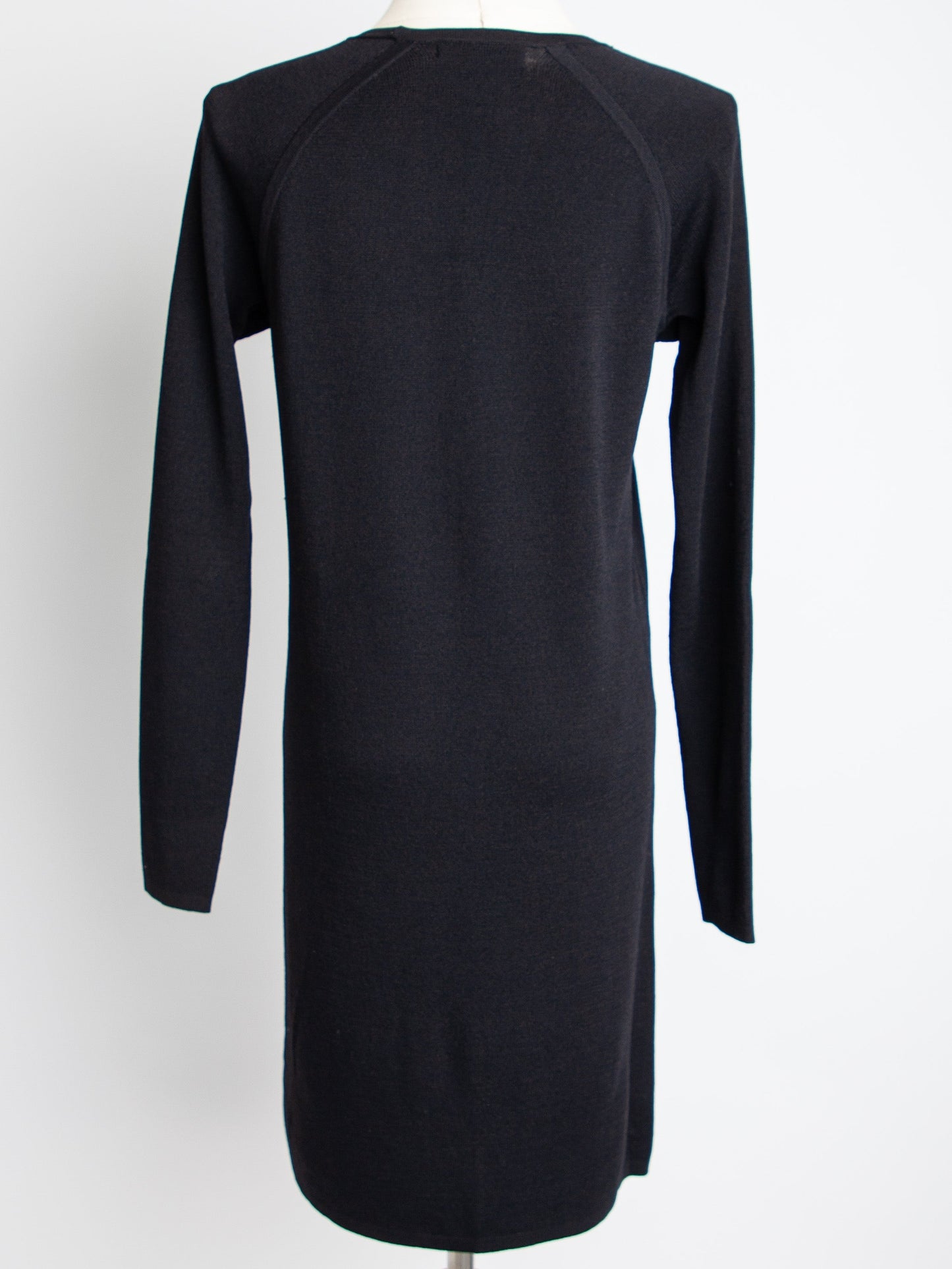 good condition banana republic black dress size xs with zippers