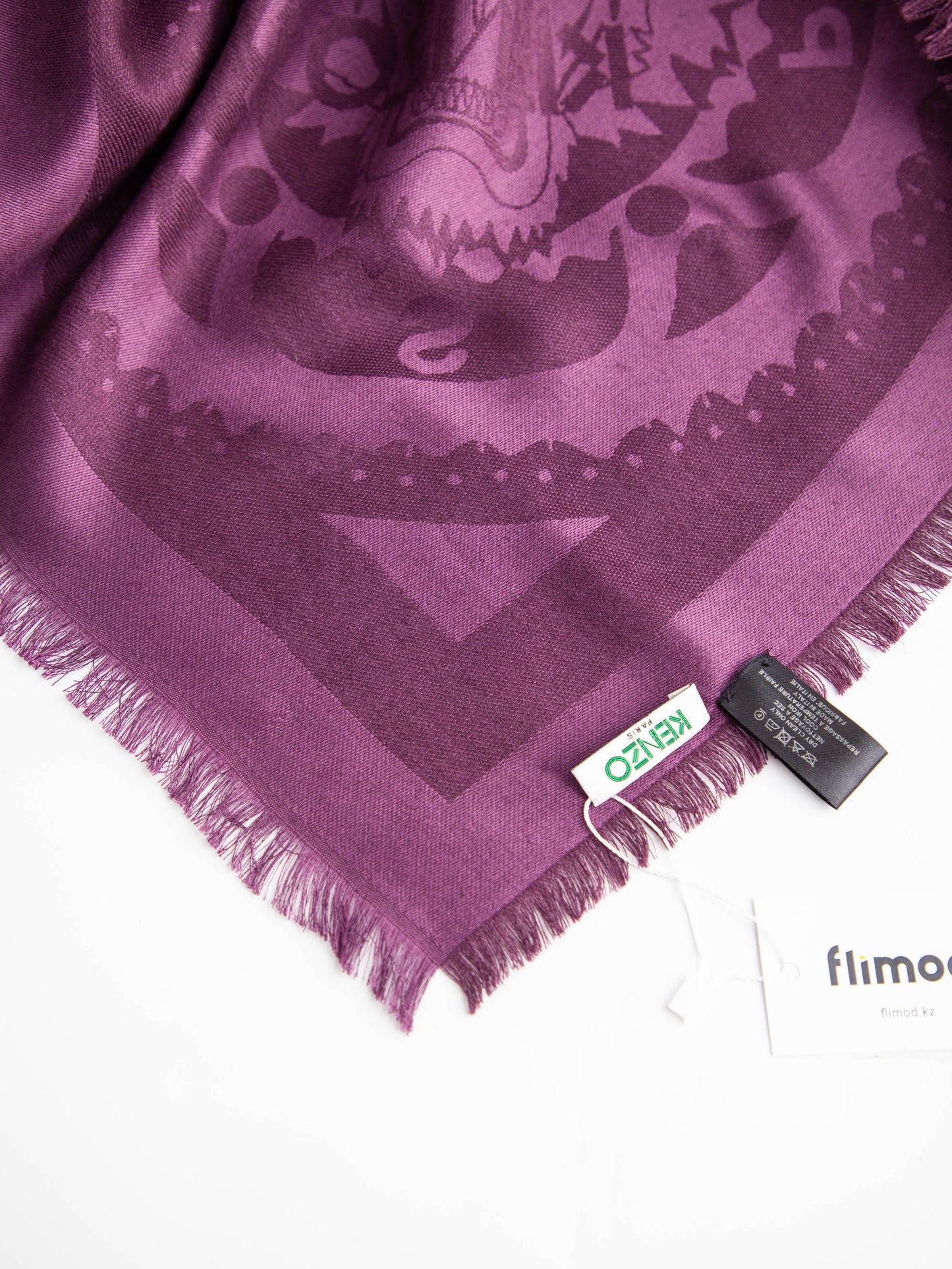 excellent kenzo purple wool shawl with intricate patterns