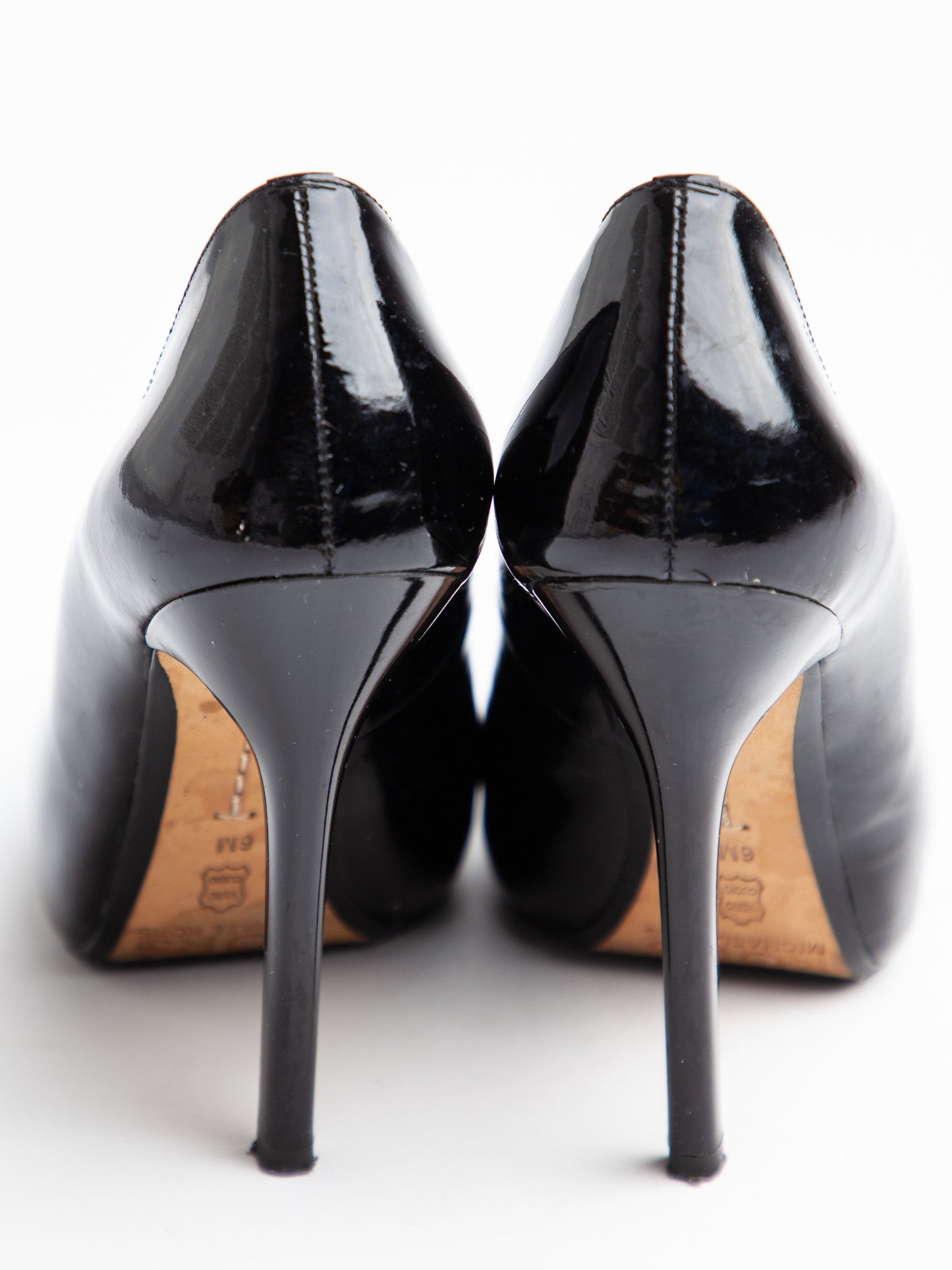 average michael kors black high-heeled pumps size 37 lacquer
