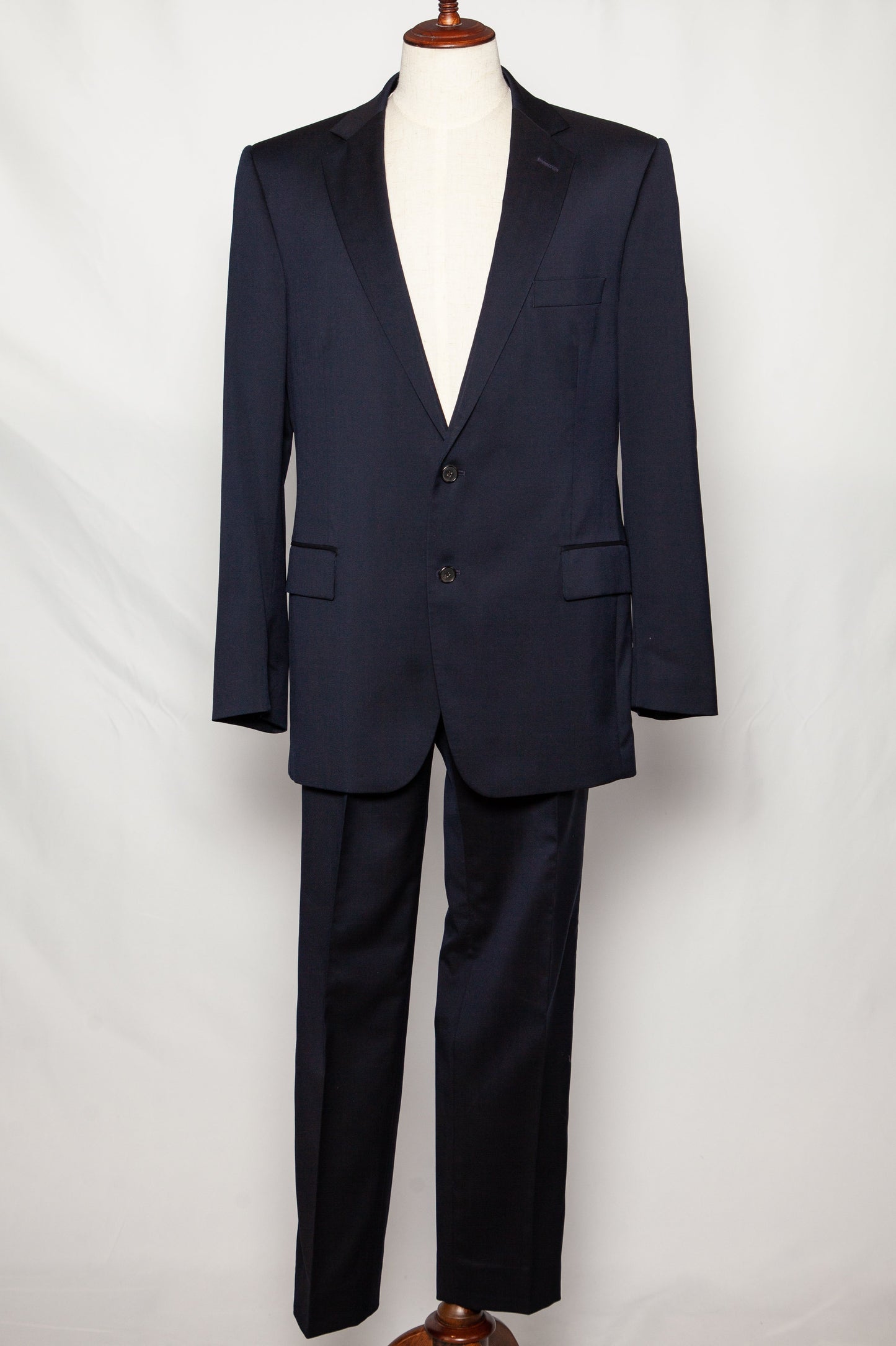 gieves and hawkes navy blue cashmere wool suit size s - good condition