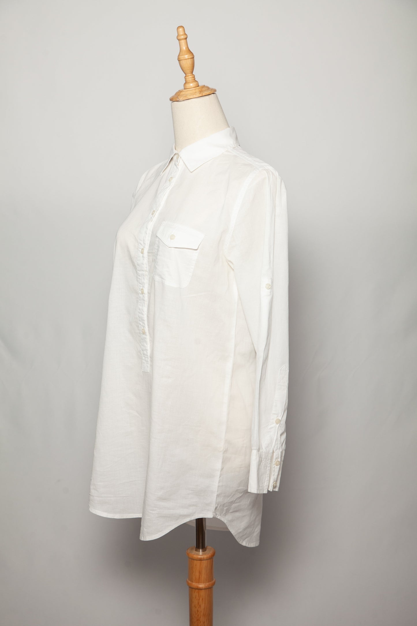 good j. crew white cotton long sleeve button-up shirt women