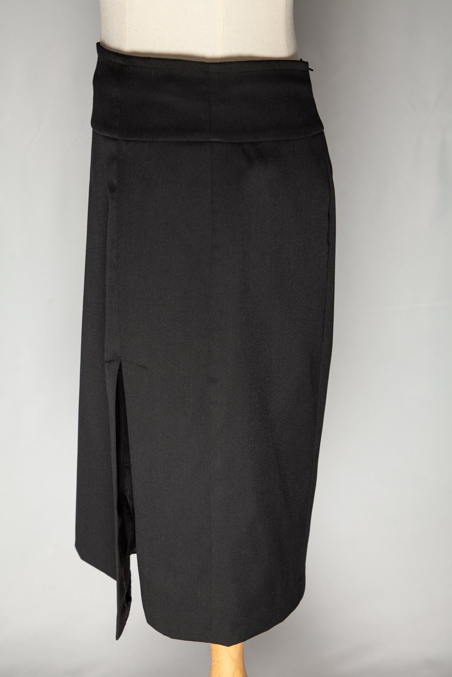 excellent united colors of benetton black cotton pencil skirt m