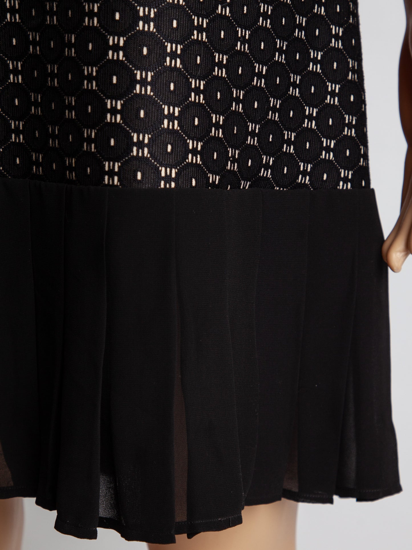 good marella long-sleeved black and white dresses size m