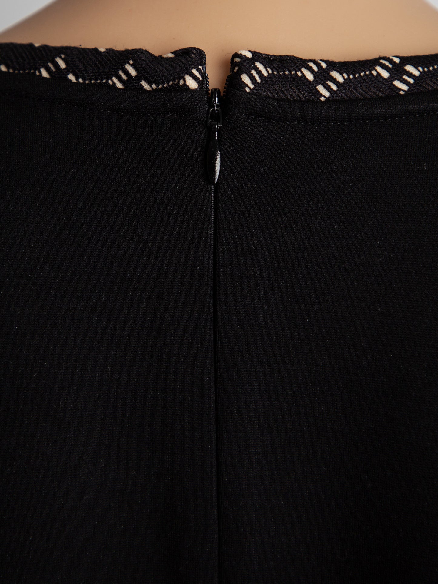 good marella long-sleeved black and white dresses size m