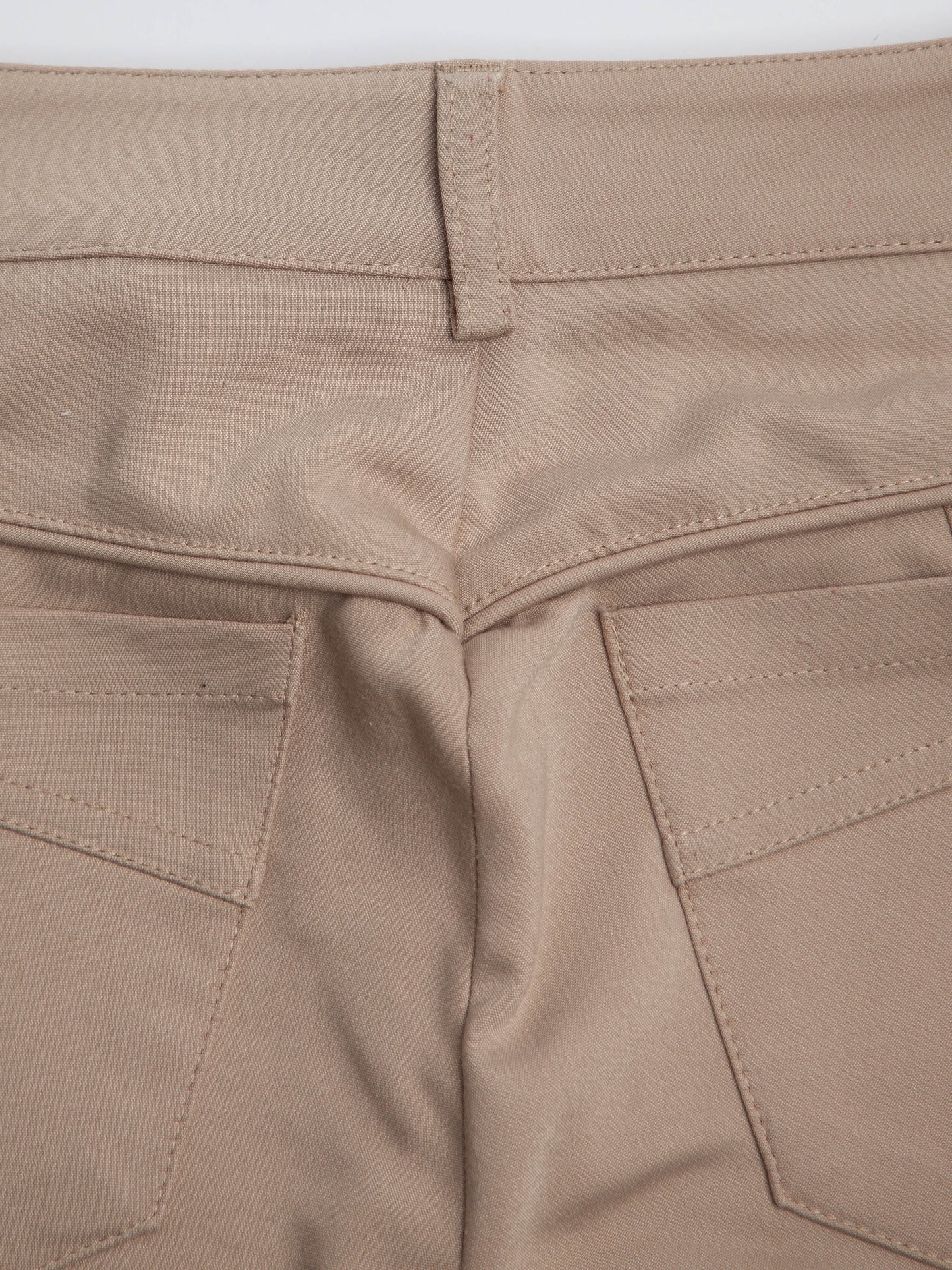 good condition network white acrylic women’s pants size xs