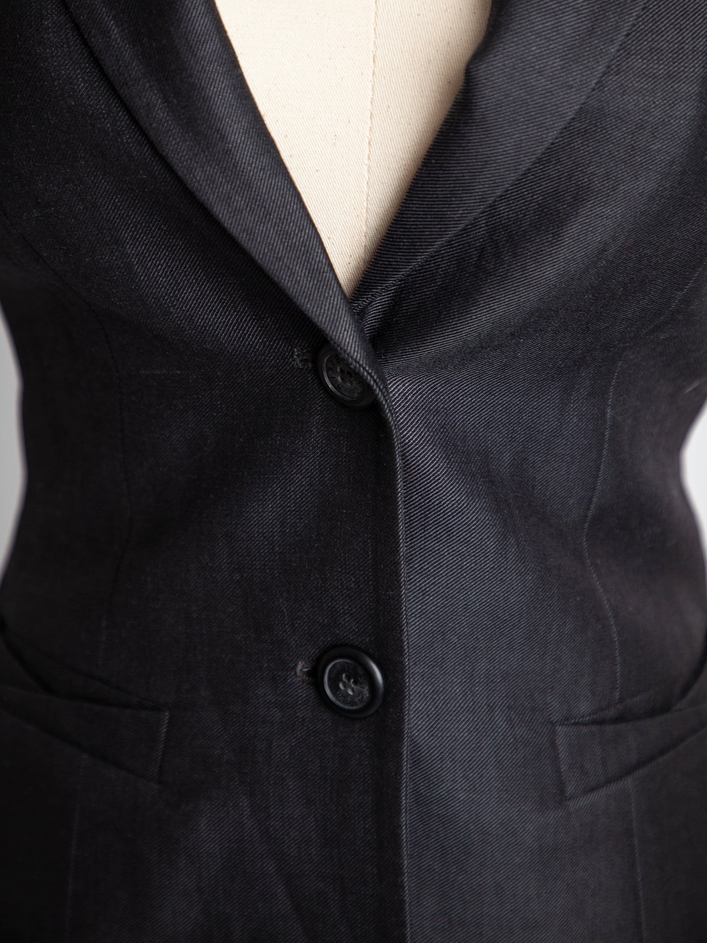 good ted baker black sleeveless two-piece outfit vest & skirt