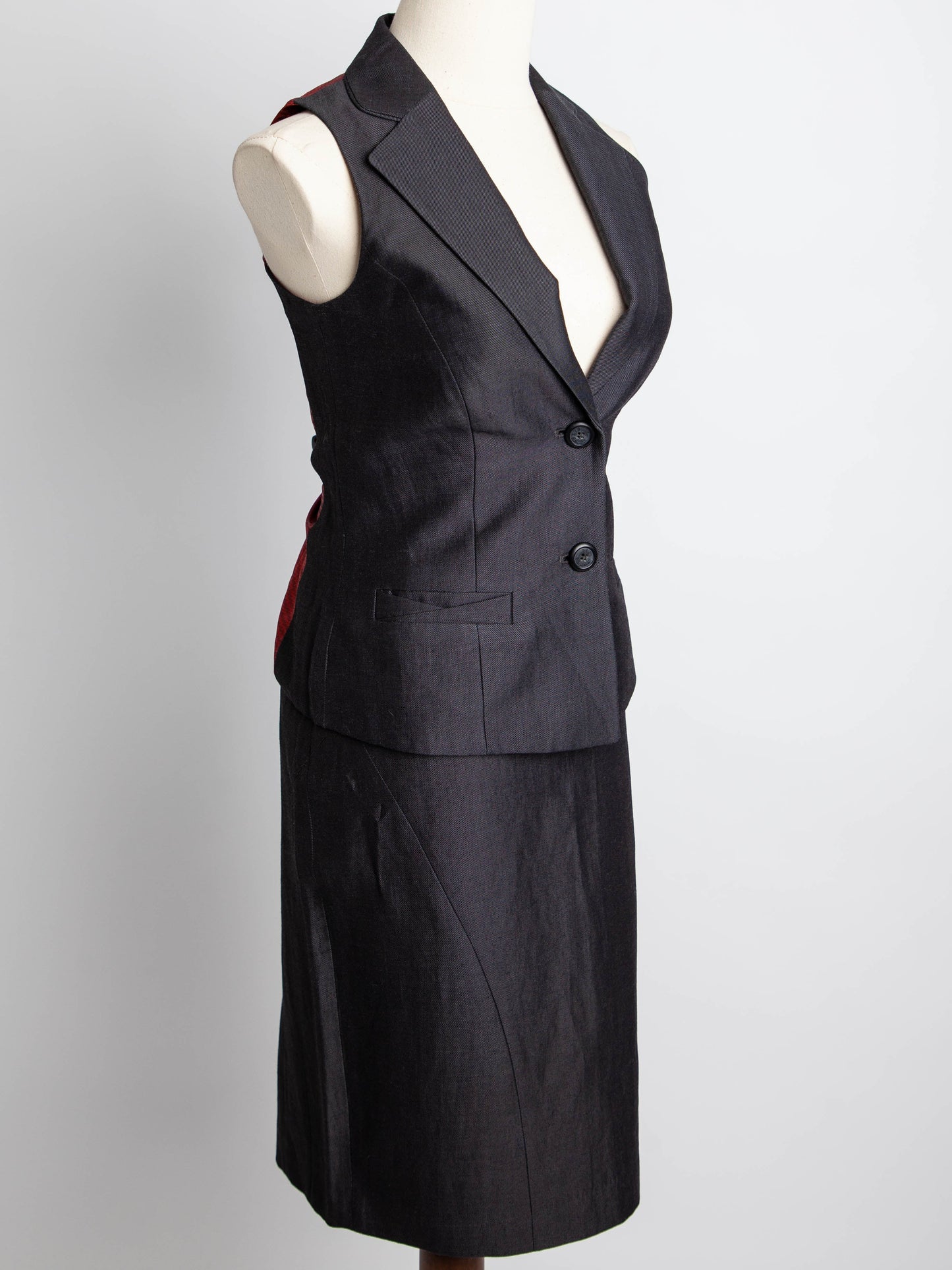 good ted baker black sleeveless two-piece outfit vest & skirt