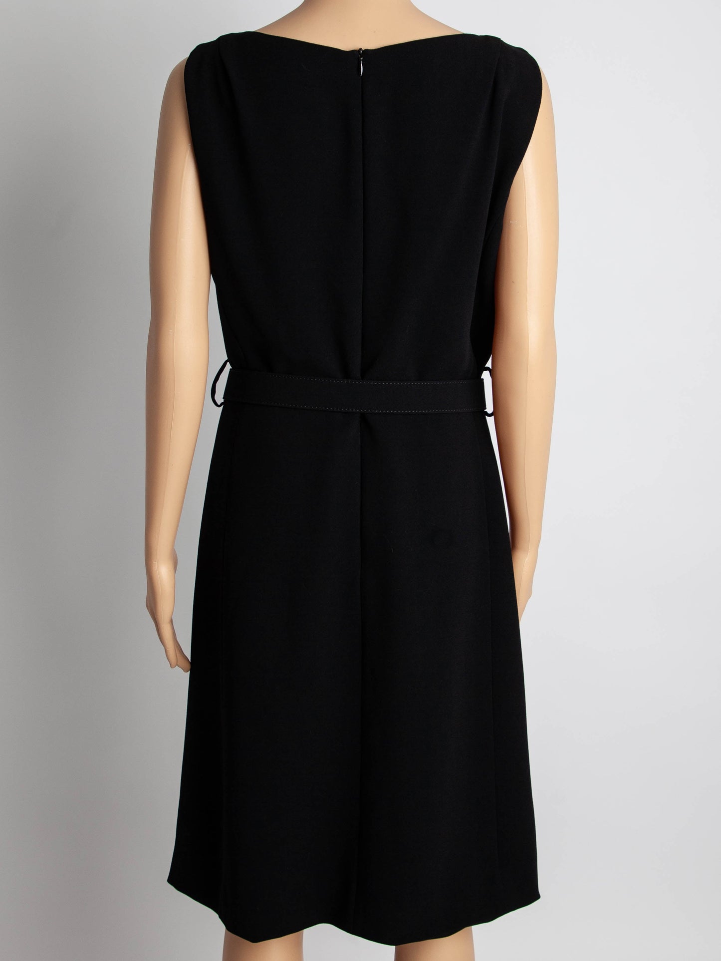 good moschino black sleeveless dress xl v-neckline with belt