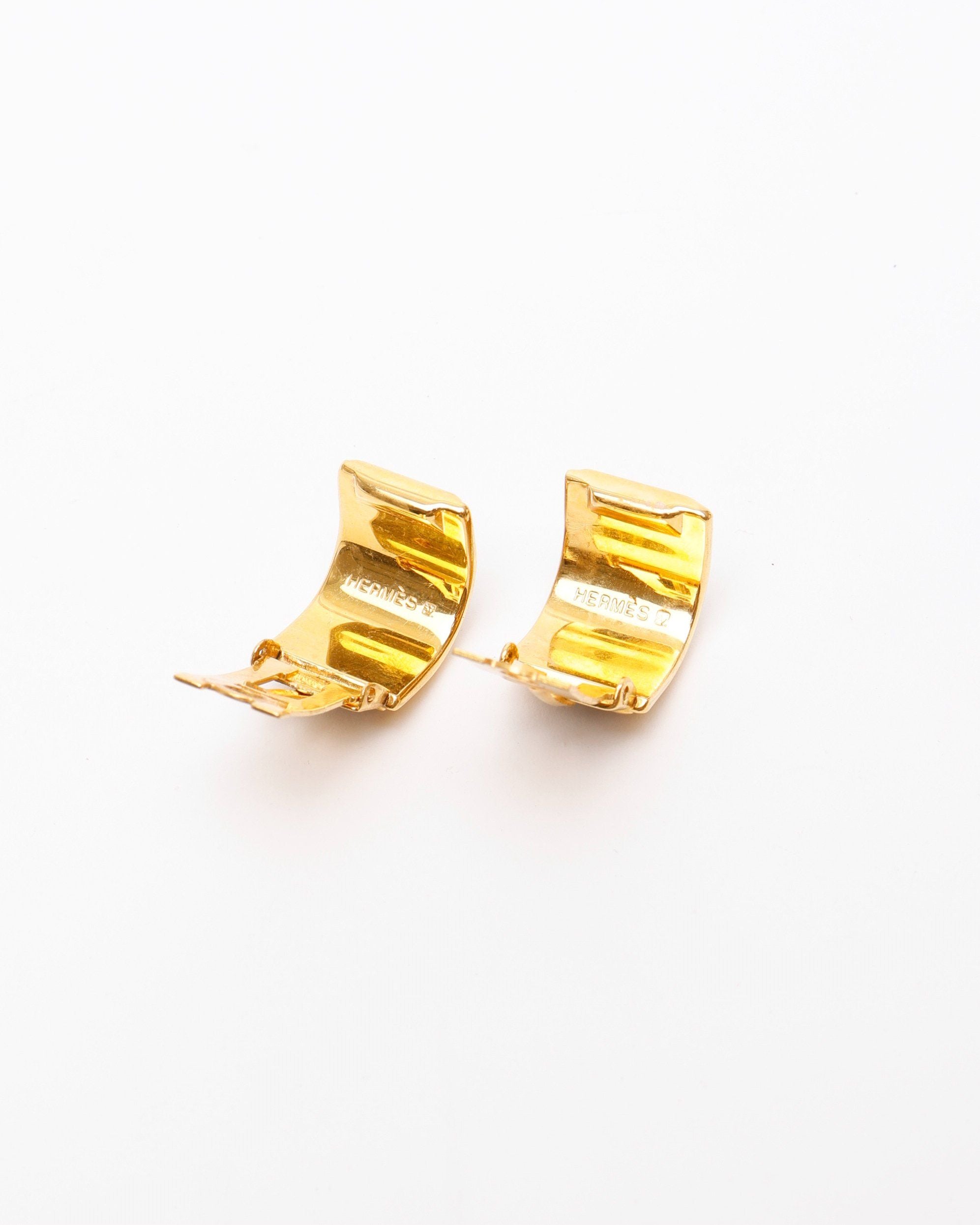 Herm�s Eenamel Clip-on Earrings