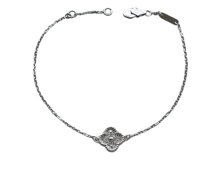 Van Cleef & Arpels Sweet Alhambra Diamond Pave 1 Motif White Gold Bracelet
