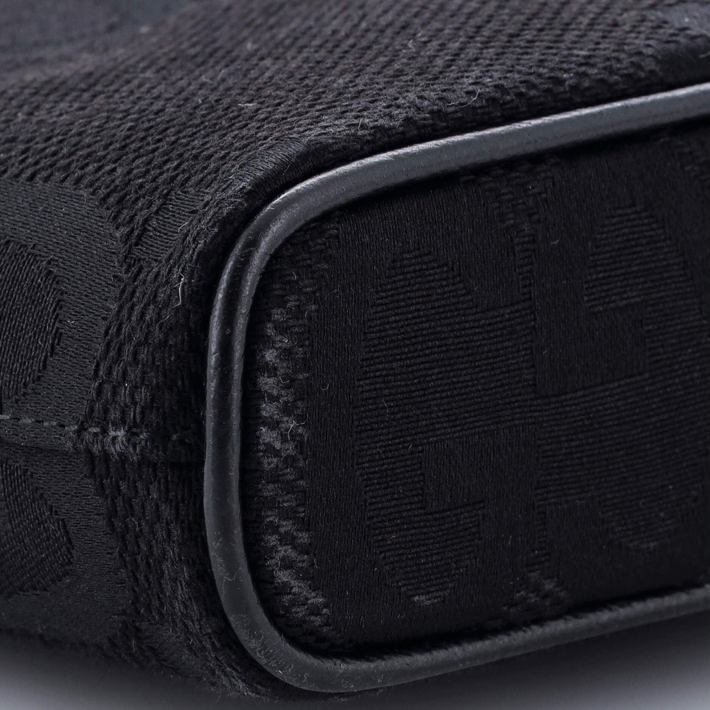 zip messenger bag jumbo gg canvas